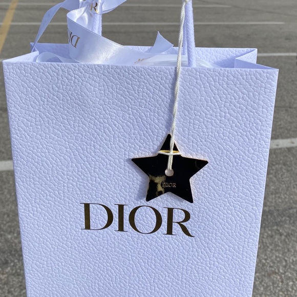 Meet your Posher, Joann - Picture 1 of 1